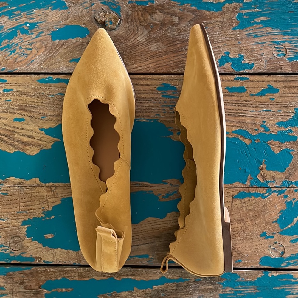 Klub Nico Naomi scalloped suede pointy ballet flats NWOT